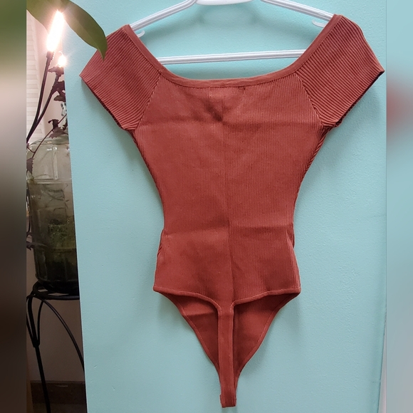 Love tree - Burnt Orange Button-down Bodysuit - Picture 3 of 5